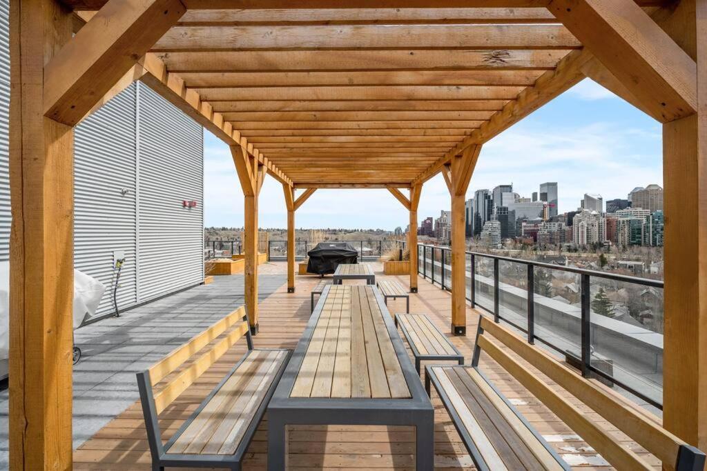 Chic 1Br Kensington Unit W/Parking Apartment Calgary Luaran gambar
