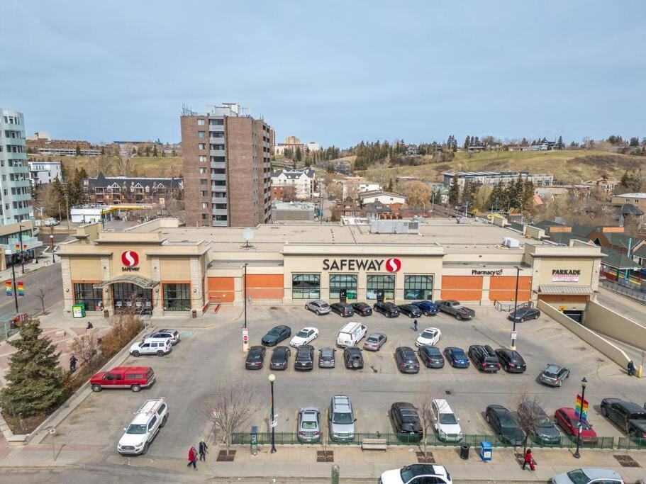 Chic 1Br Kensington Unit W/Parking Apartment Calgary Luaran gambar