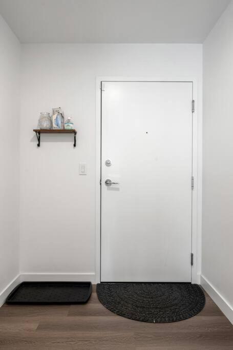 Chic 1Br Kensington Unit W/Parking Apartment Calgary Luaran gambar