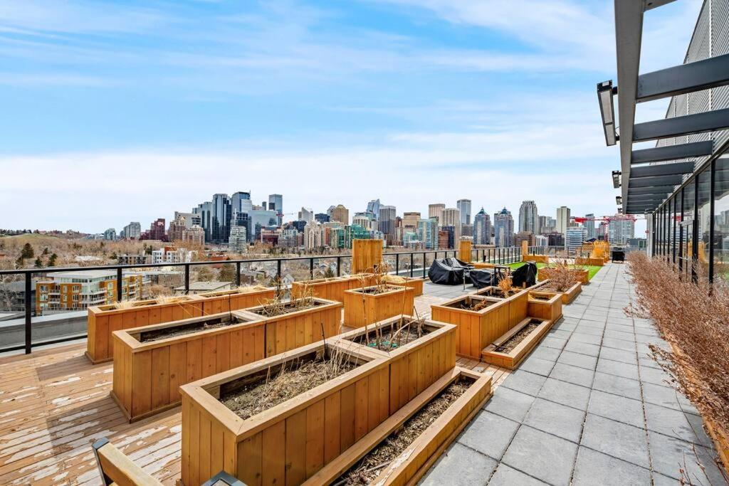 Chic 1Br Kensington Unit W/Parking Apartment Calgary Luaran gambar