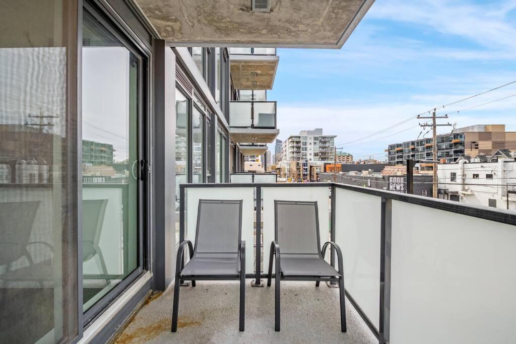 Chic 1Br Kensington Unit W/Parking Apartment Calgary Luaran gambar